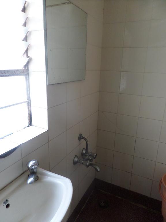Hotel Sai Ratna Nashik Esterno foto