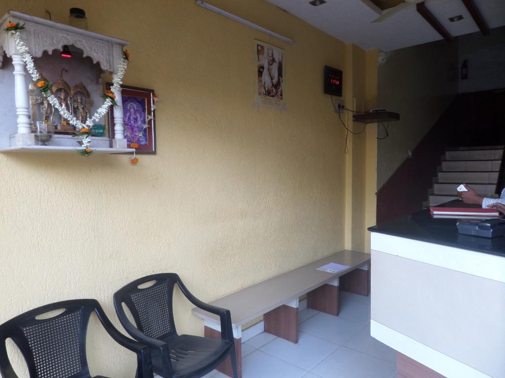 Hotel Sai Ratna Nashik Esterno foto