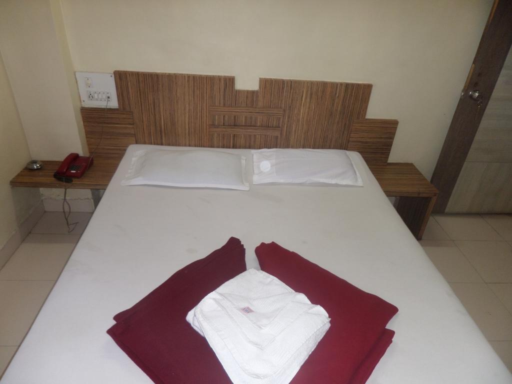 Hotel Sai Ratna Nashik Camera foto